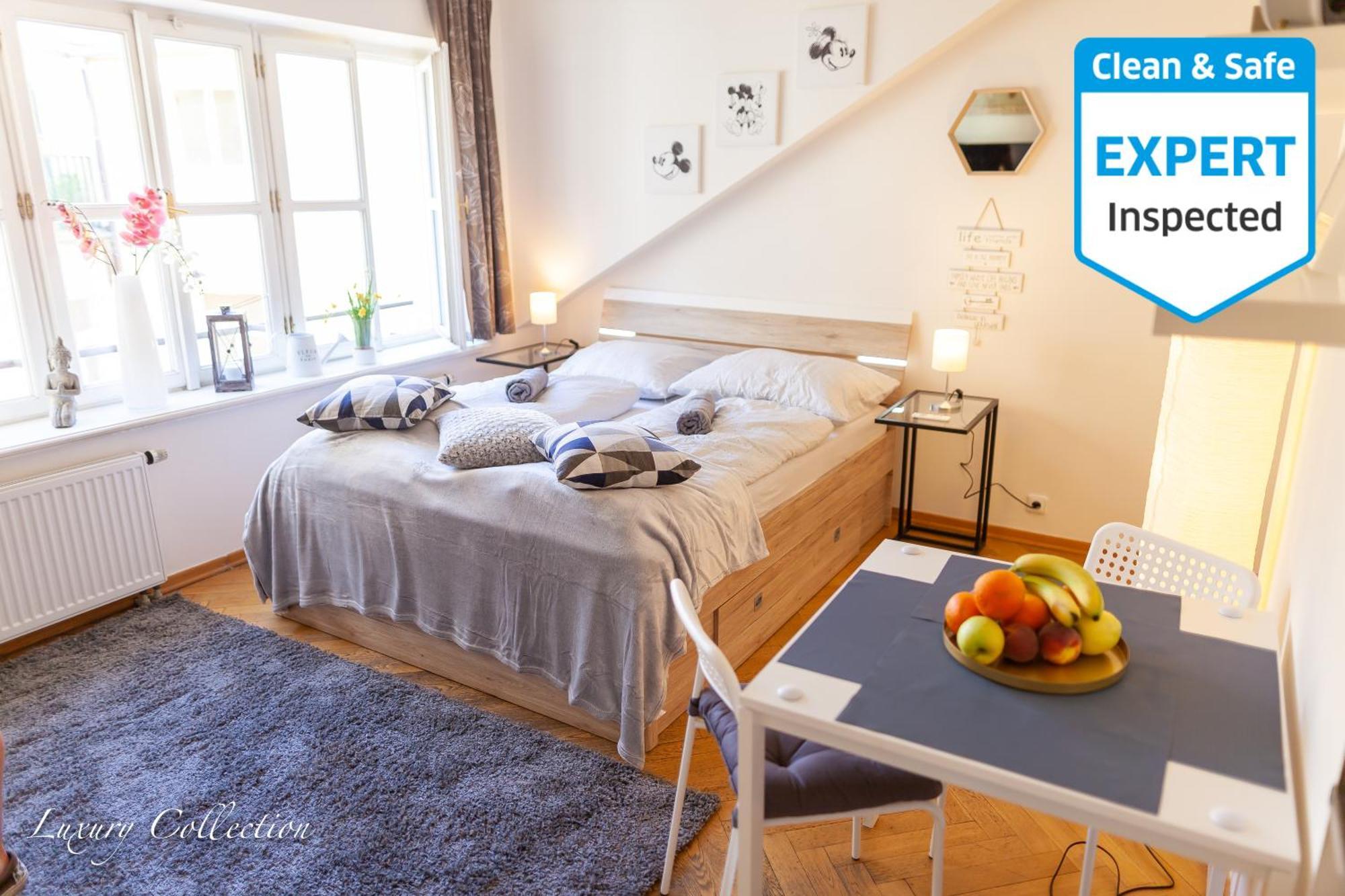 New Old Town Square Sdudio Apartment Prague